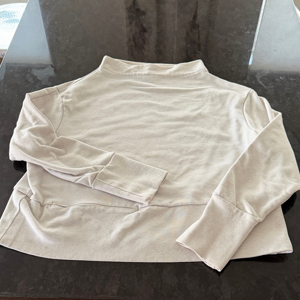 Nike dri fit cropped grey sweatshirt great condition